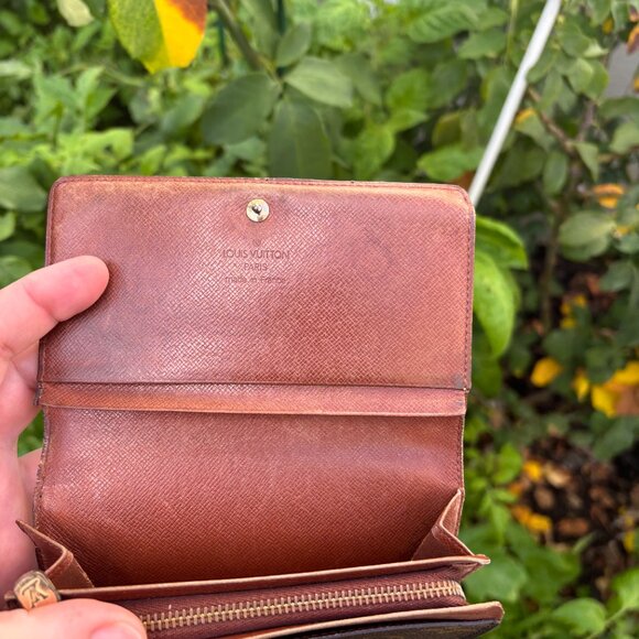 Louis Vuitton Monogram Porte Monnaie Billets Tresor Bifold Wallet - Picture 2 of 11
